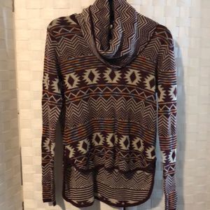 Ladies medium Aztec print long sleeve sweater